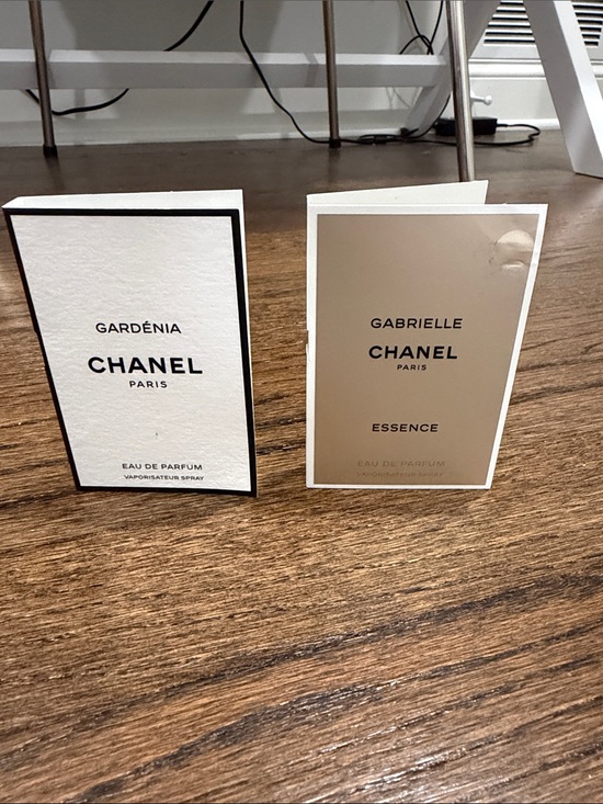 CHANEL Other - CHANEL Gardenia & Gabrielle Sample Set